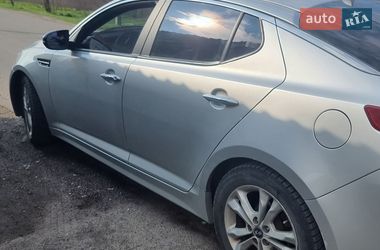 Седан Kia K5 2012 в Дніпрі