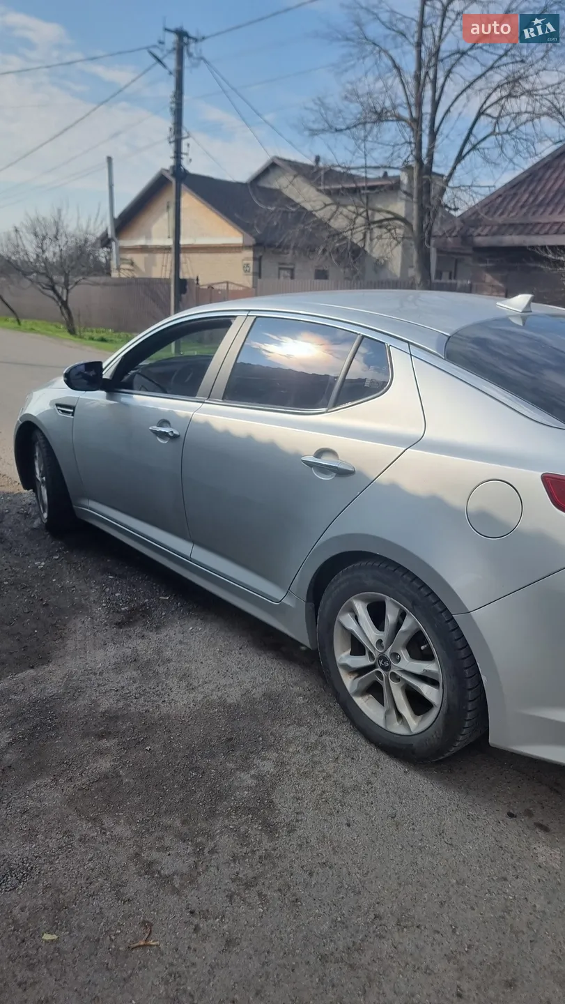 2012 Kia K5 - фото 1