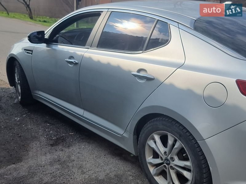 Kia K5 2012