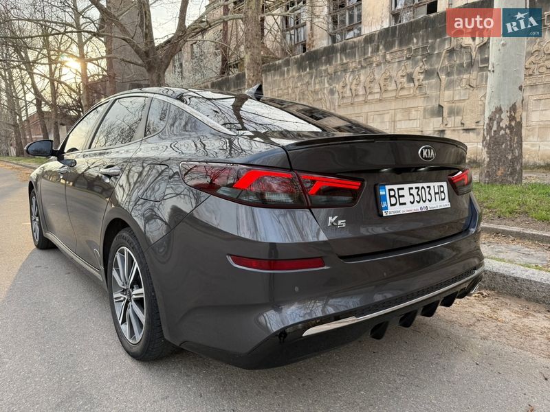 Седан Kia K5 2019 в Миколаєві
