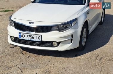 Седан Kia K5 2015 в Харькове