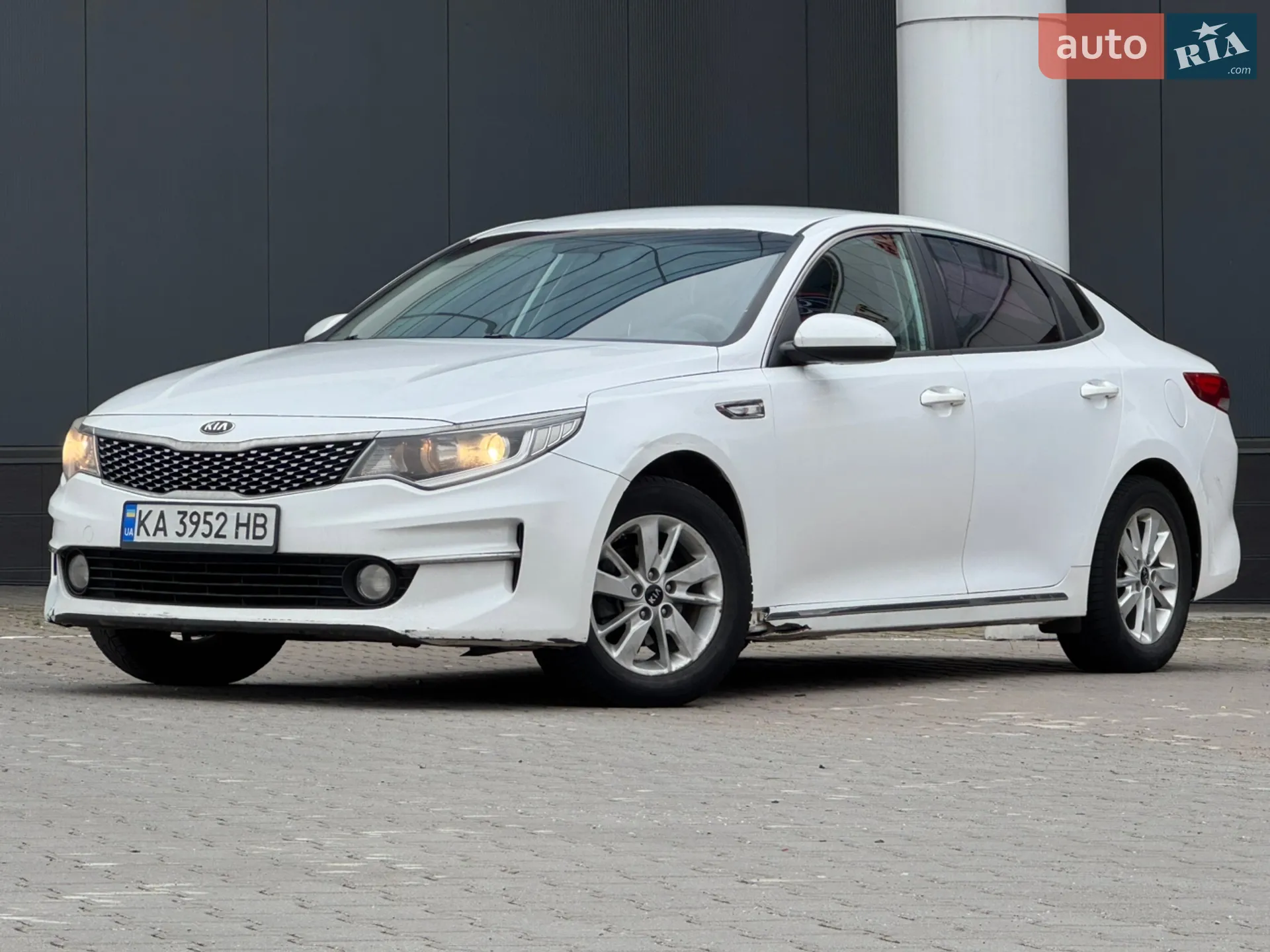2015 Kia K5 - фото 1