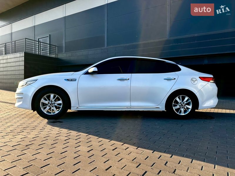 Седан Kia K5 2016 в Києві фото 2 Седан Kia K5 2016 в Києві