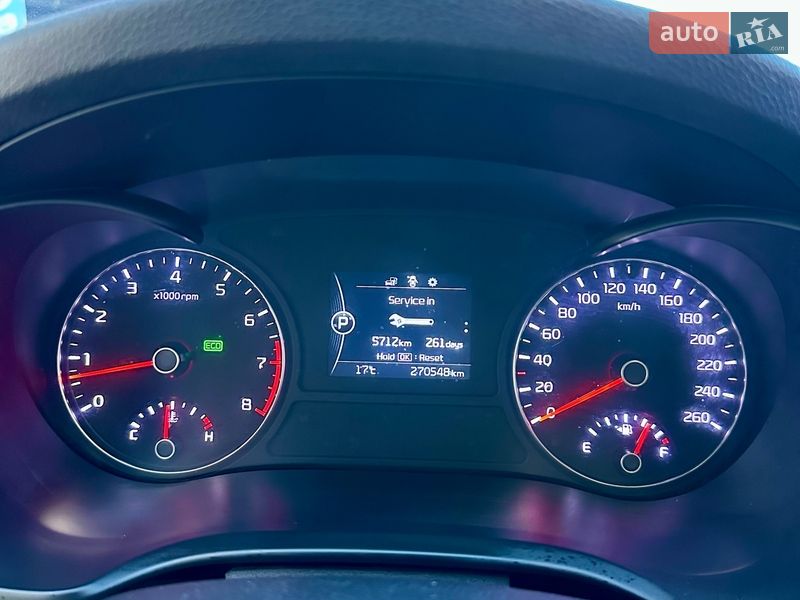 Седан Kia K5 2016 в Києві фото 33 Седан Kia K5 2016 в Києві