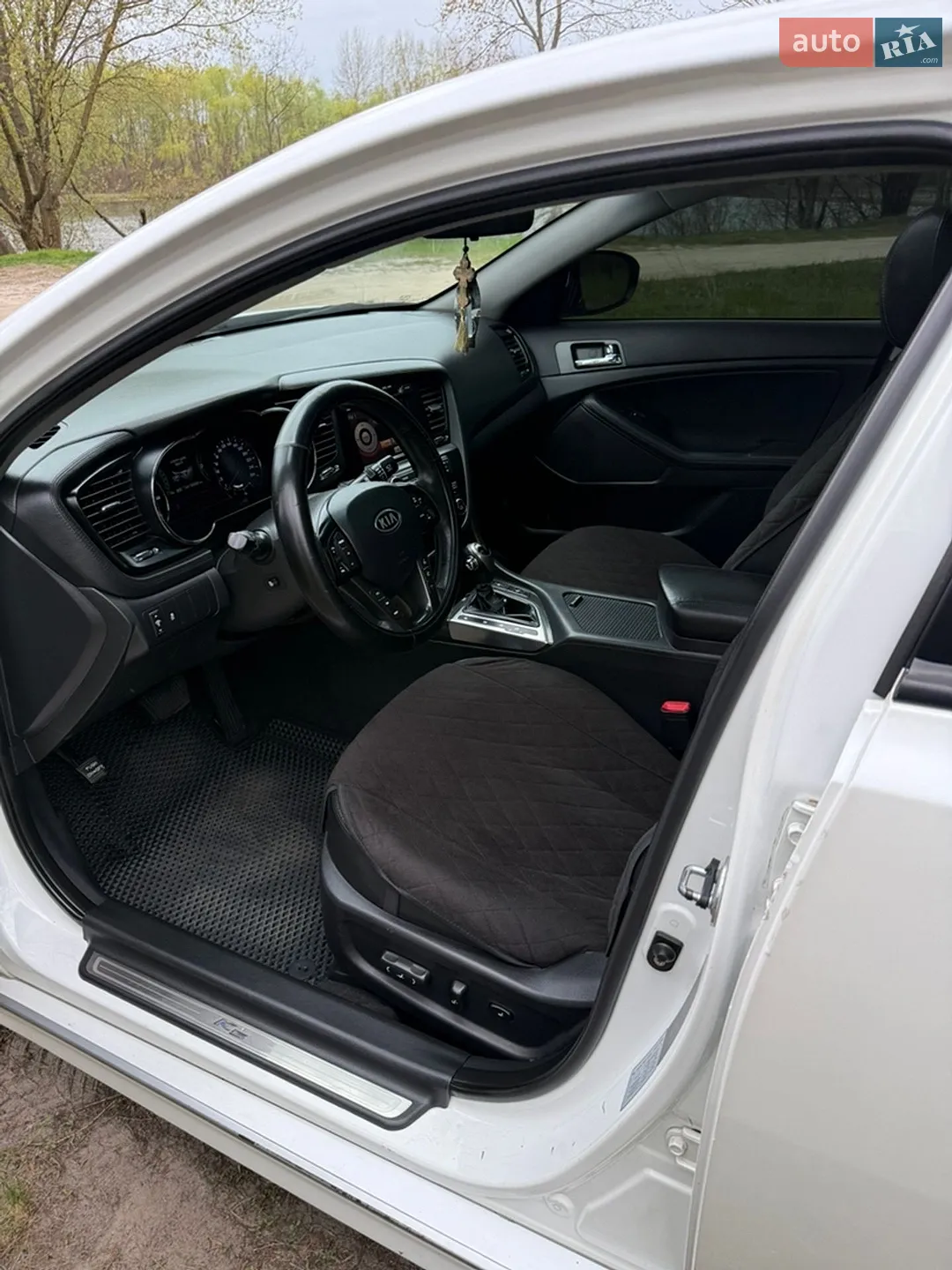 2011 Kia K5 - мініатюра 10