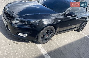 Седан Kia K5 2015 в Киеве