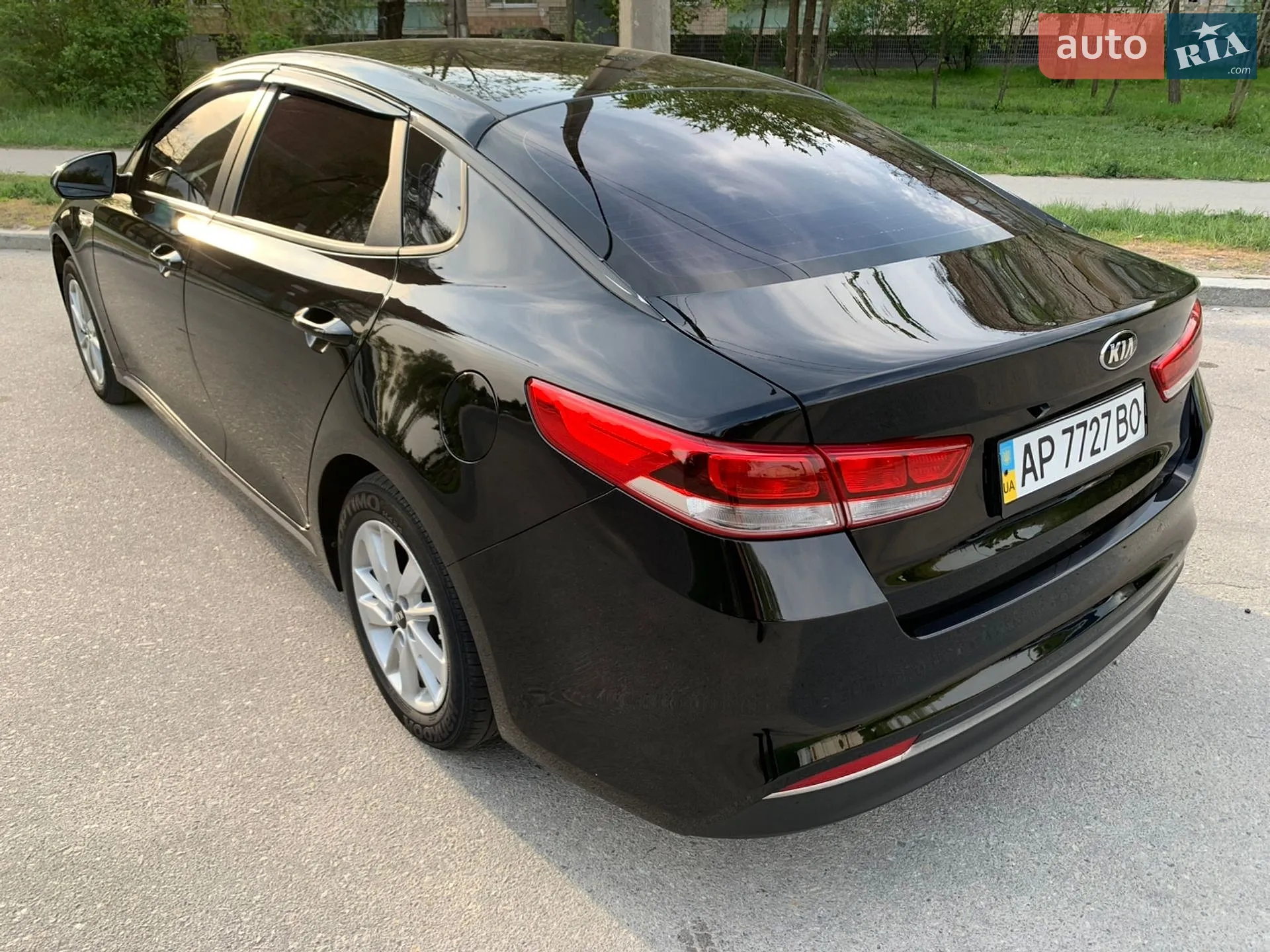 2015 Kia K5 - мініатюра 8
