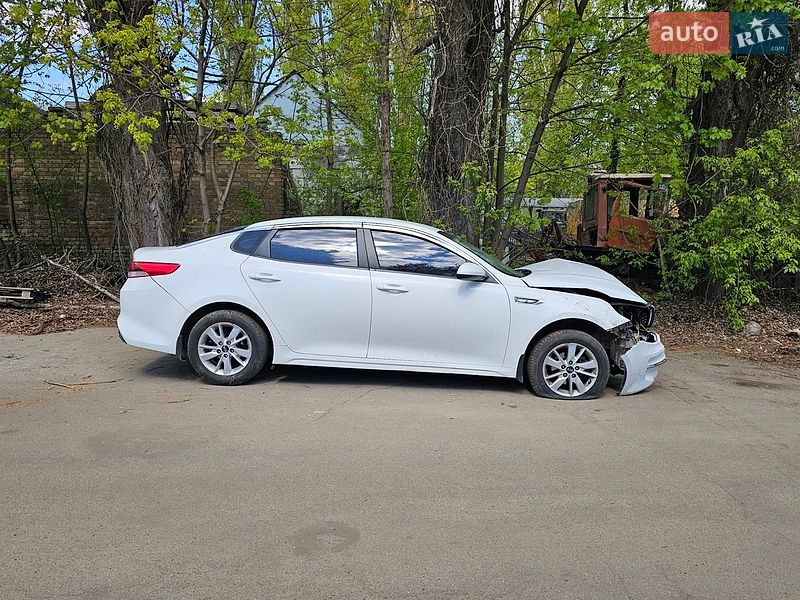 Kia K5 2016
