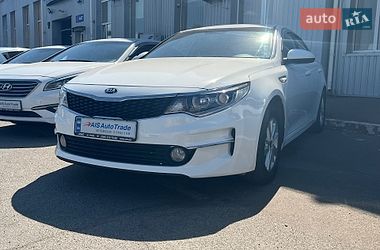Седан Kia K5 2016 в Києві