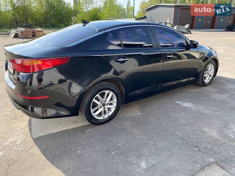 Седан Kia K5 2013 в Переяславе