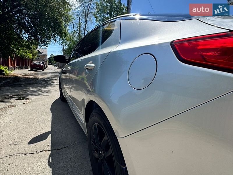 Седан Kia K5 2013 в Киеве