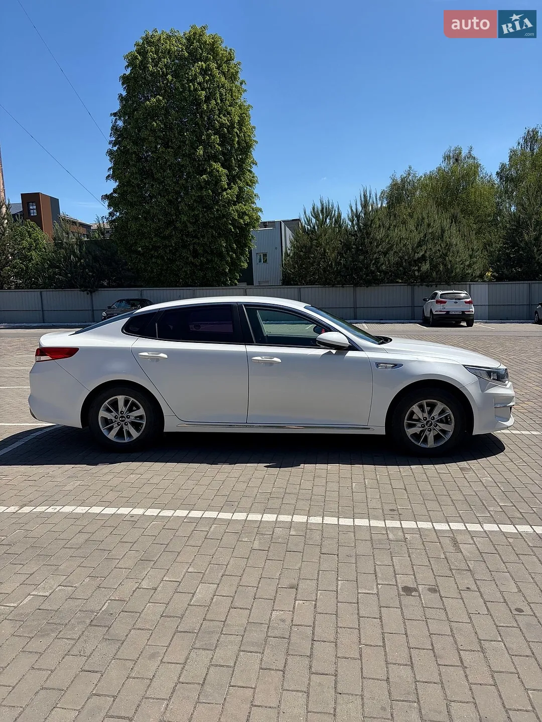 2016 Kia K5 - мініатюра 8