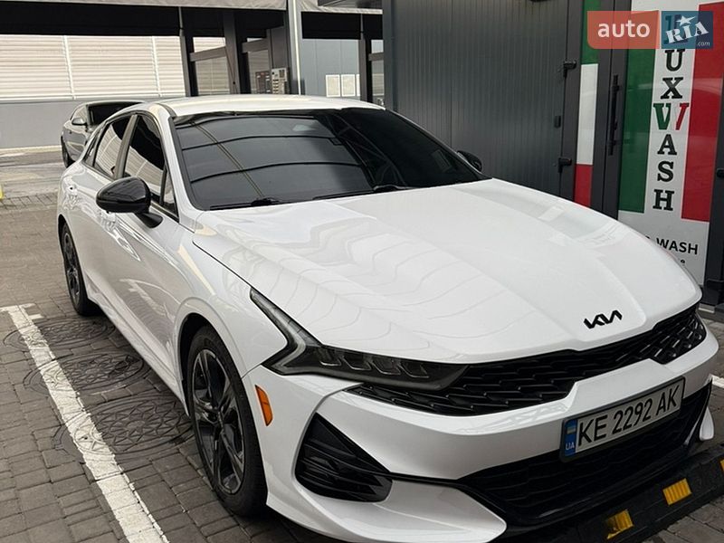 Седан Kia K5 2022 в Одессе