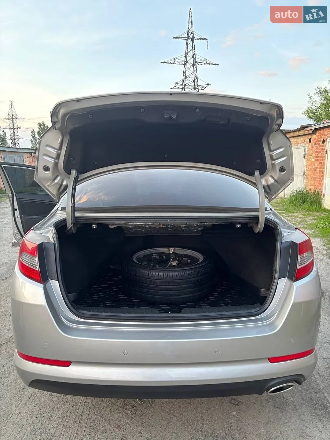 2012 Kia K5 - мініатюра 3