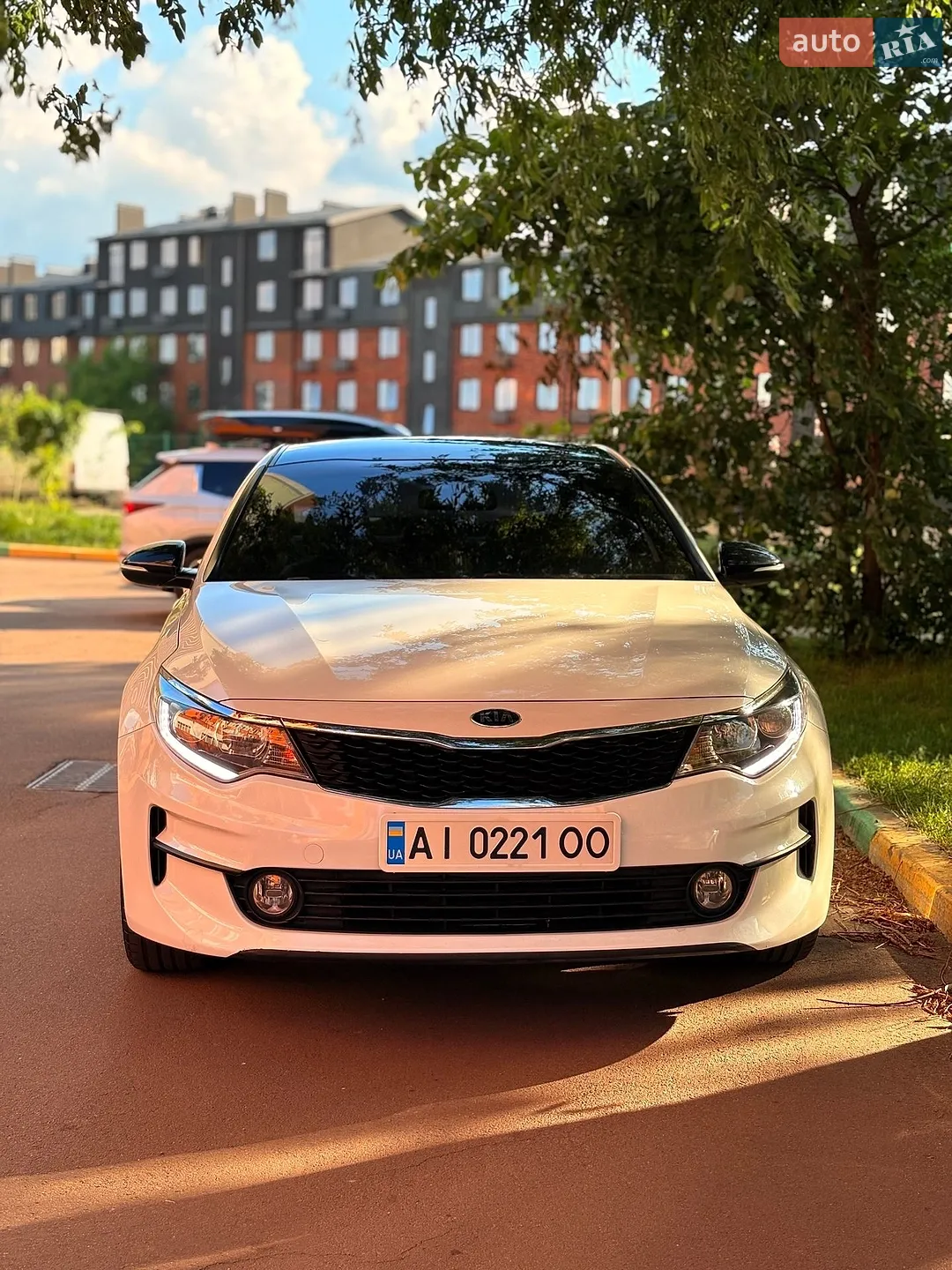 2017 Kia K5 - фото 1