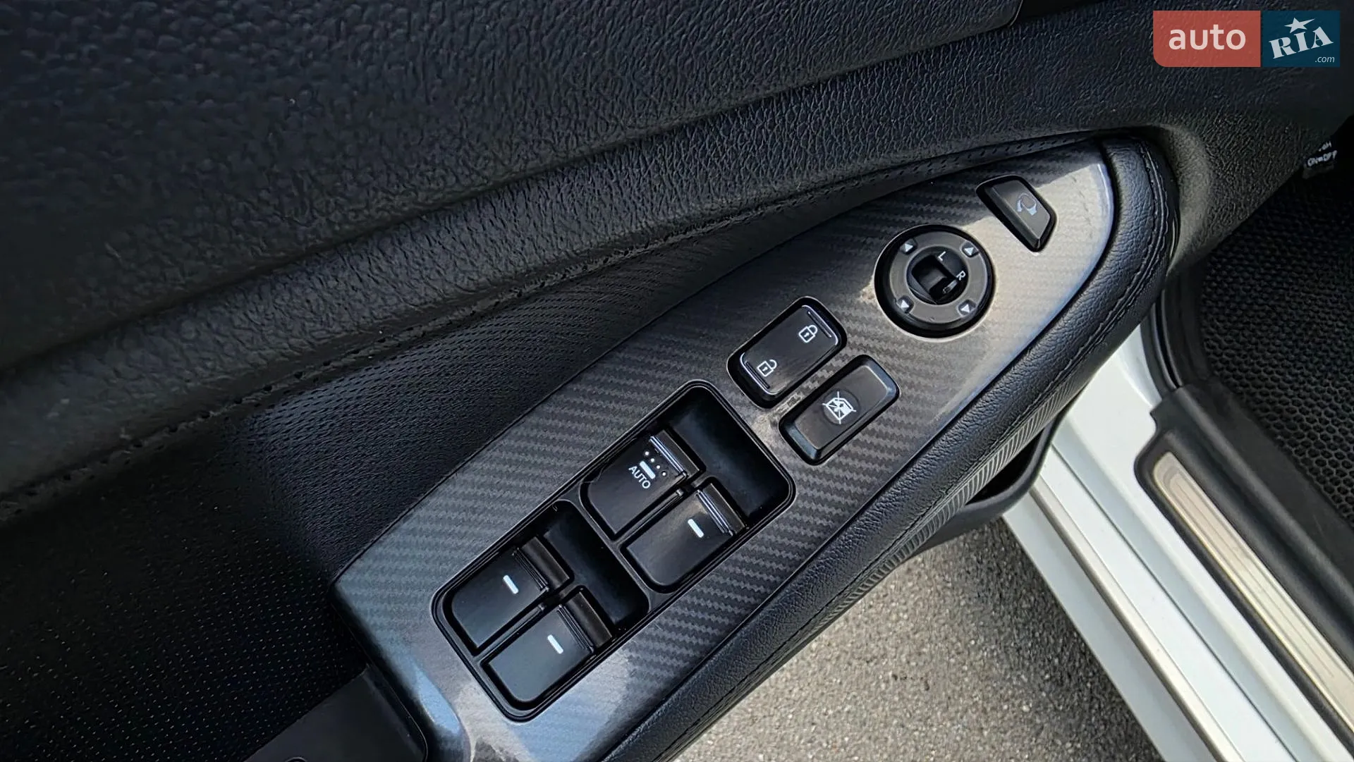 2013 Kia K5 - мініатюра 32