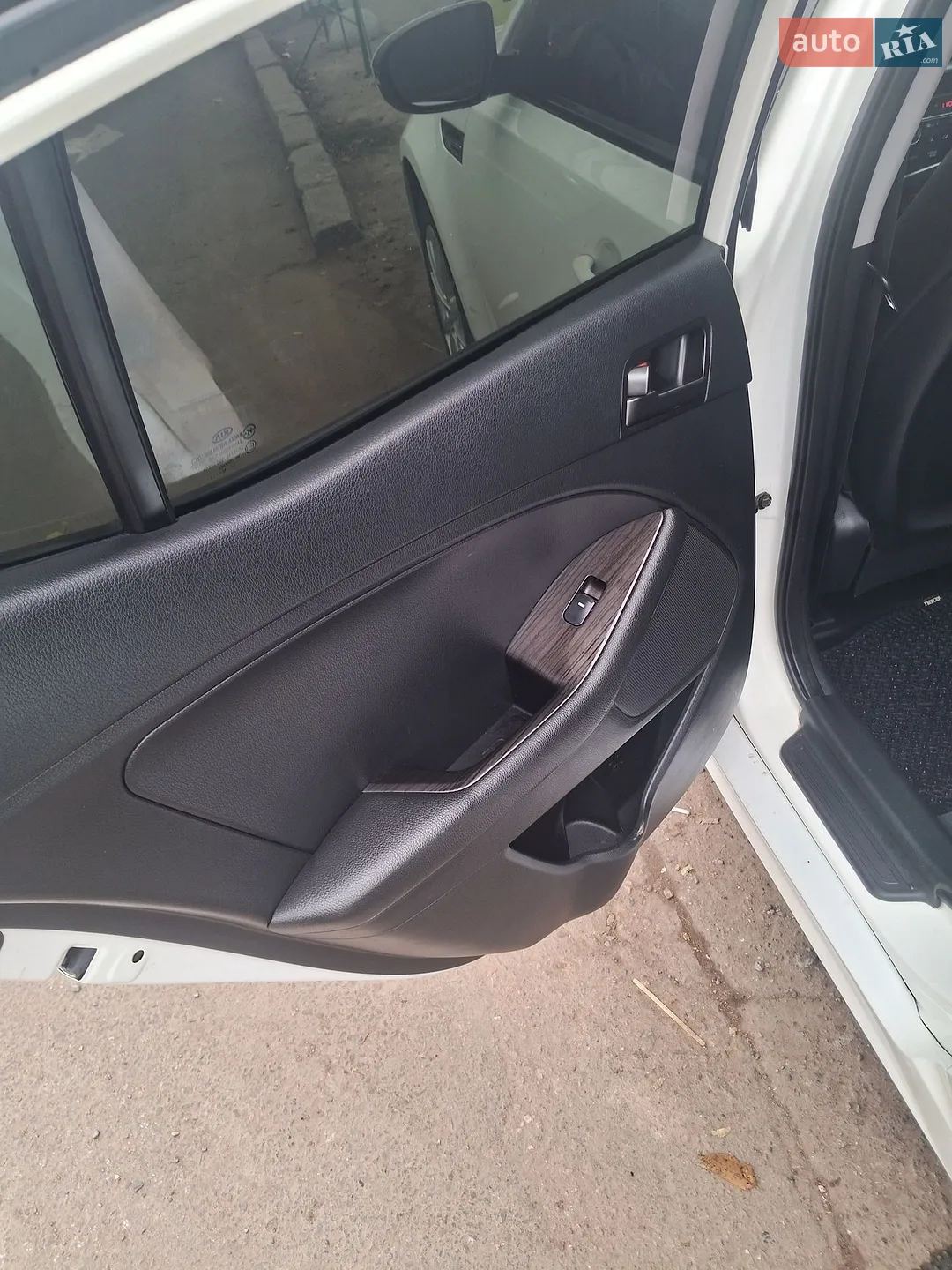 2012 Kia K5 - мініатюра 8