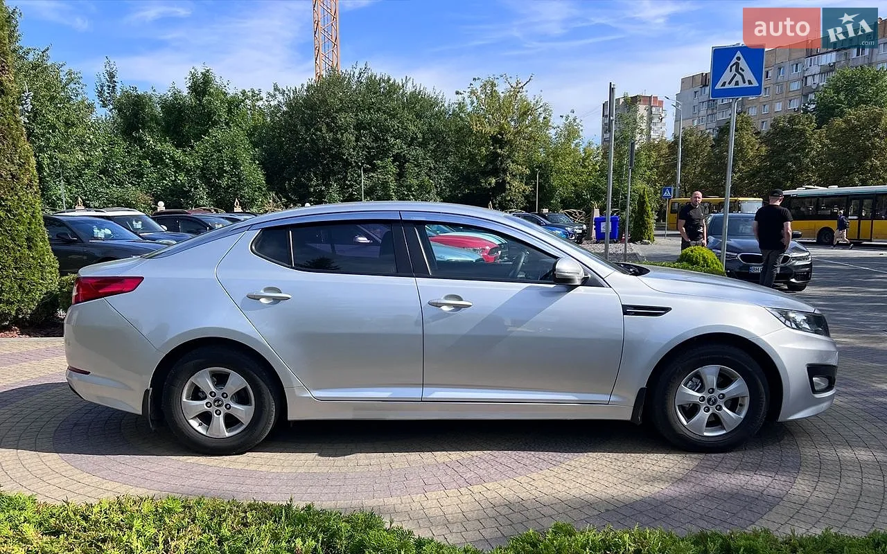 2012 Kia K5 - мініатюра 8