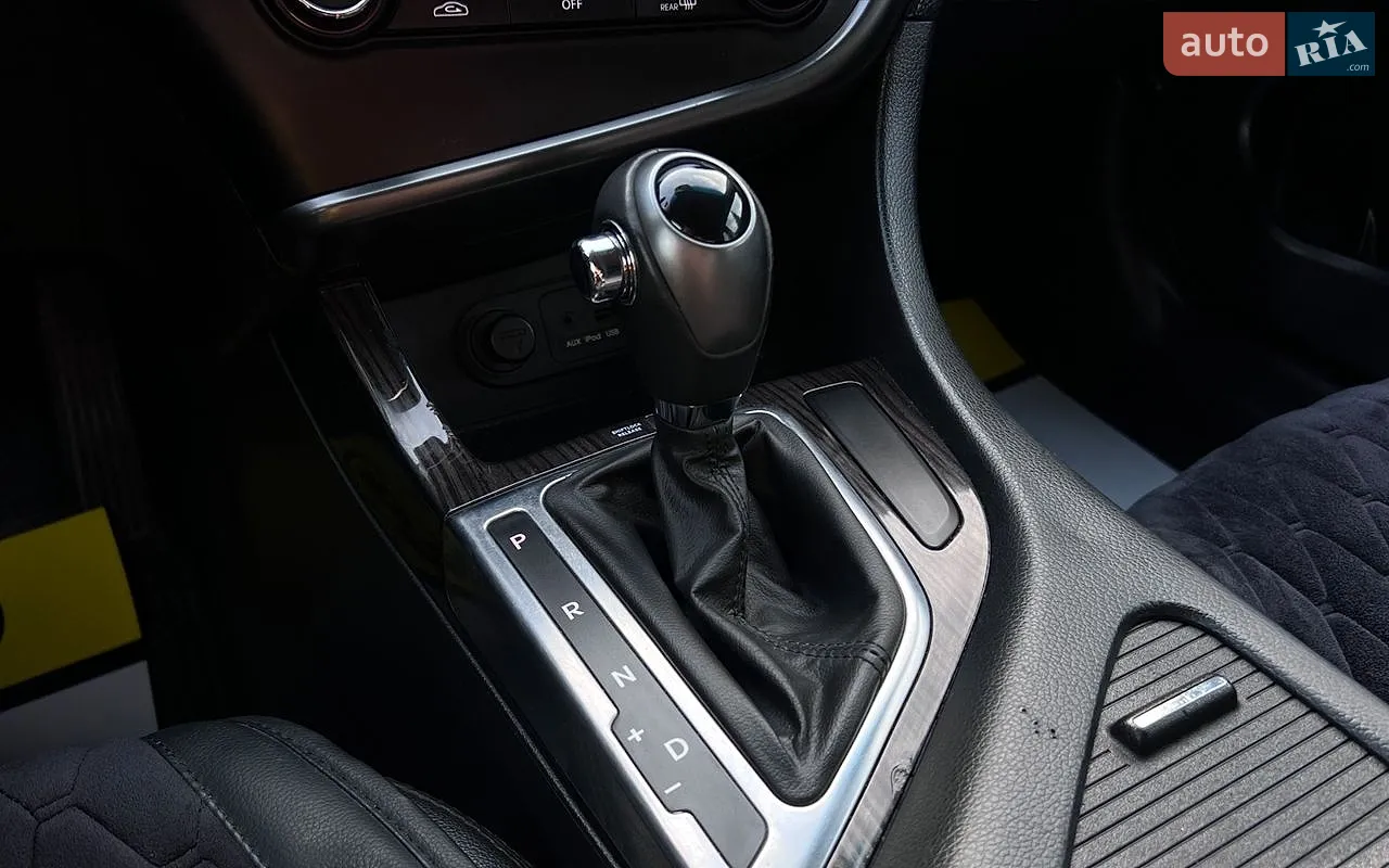 2012 Kia K5 - мініатюра 15