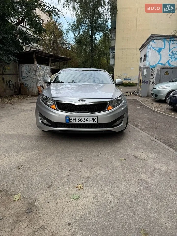 2011 Kia K5 - мініатюра 15