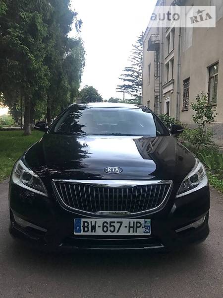 Седан Kia K7 2010 в Ивано-Франковске