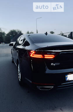 Седан Kia K7 2017 в 