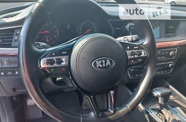 Седан Kia K7 2016 в 