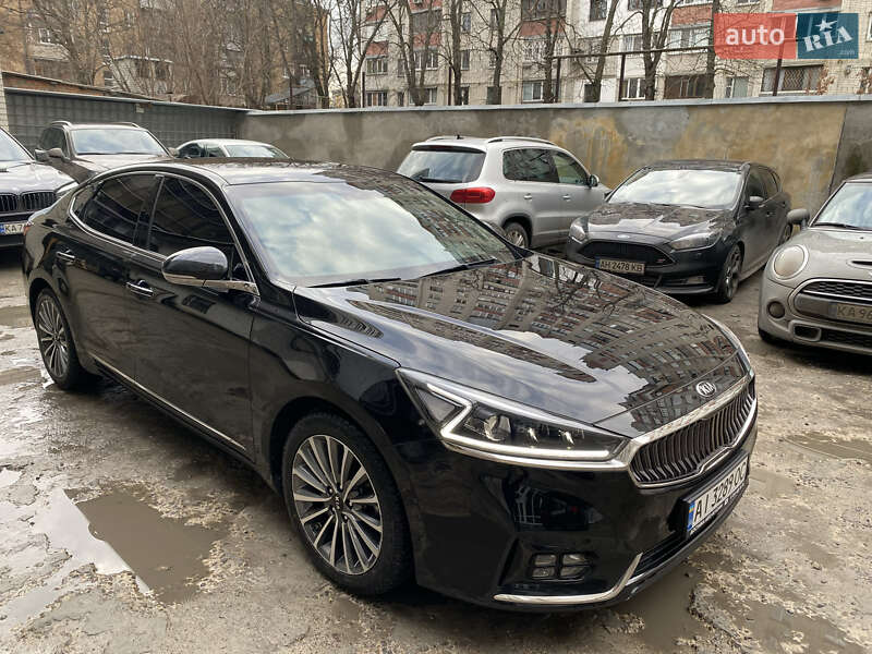 Седан Kia K7 2017 в Киеве