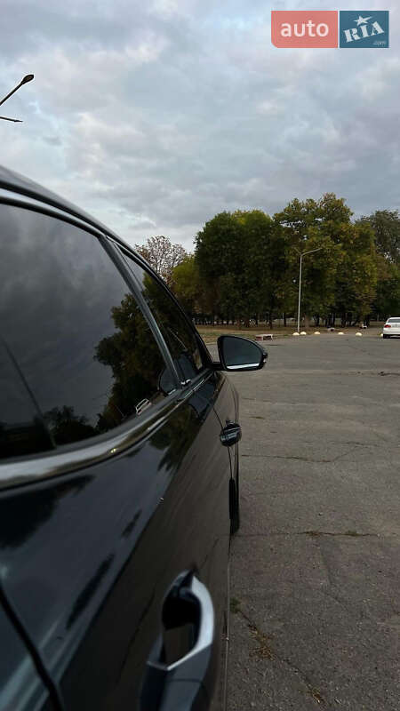 Седан Kia K7 2017 в Кривому Розі