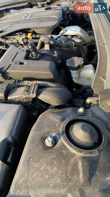 Седан Kia K7 2016 в Одессе