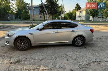 Седан Kia K7 2015 в 