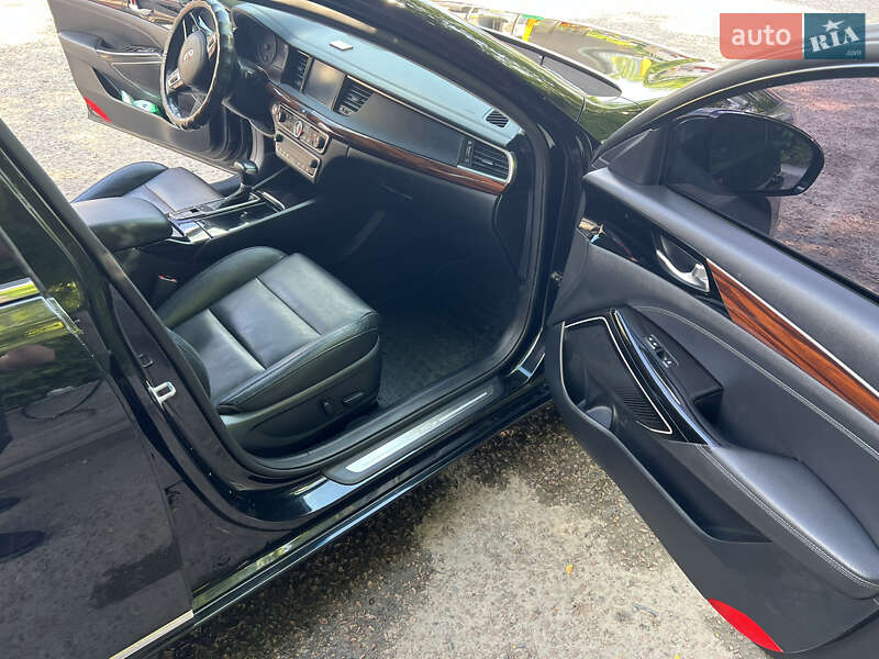 Седан Kia K7 2017 в Киеве