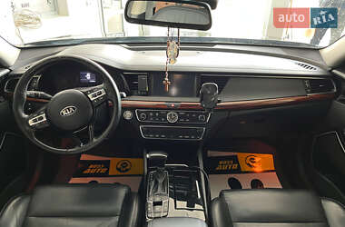 Седан Kia K7 2016 в 