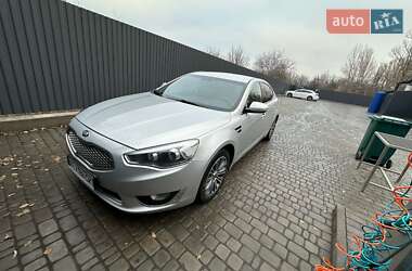 Седан Kia K7 2015 в Кривому Розі