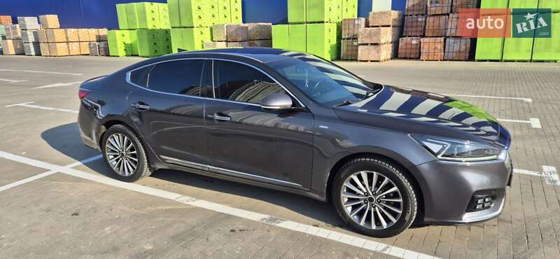 Седан Kia K7 2016 в Броварах