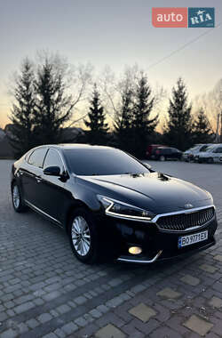Седан Kia K7 2016 в 