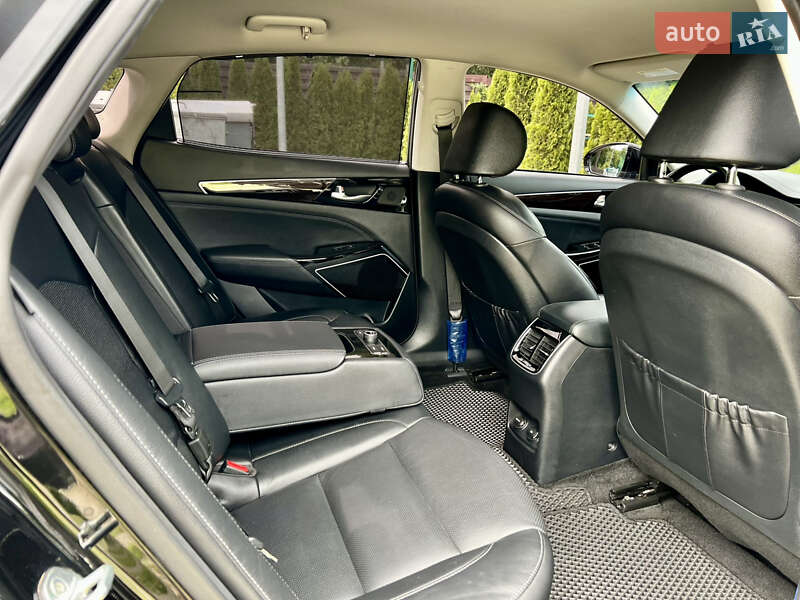 Седан Kia K7 2018 в Харькове