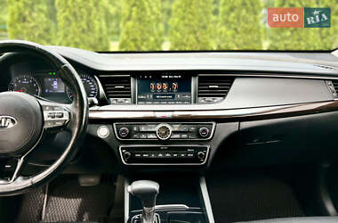 Седан Kia K7 2018 в 