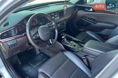 Седан Kia K7 2017 в 