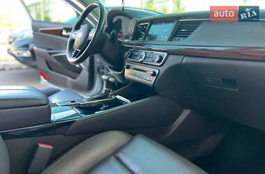 Седан Kia K7 2017 в 