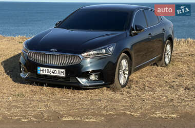 Седан Kia K7 2017 в Одессе