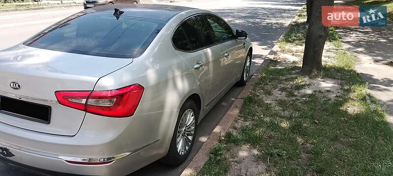 Седан Kia K7 2013 в Киеве