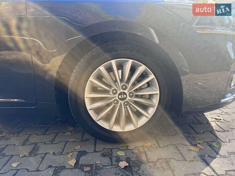 Седан Kia K7 2018 в Хмельницькому