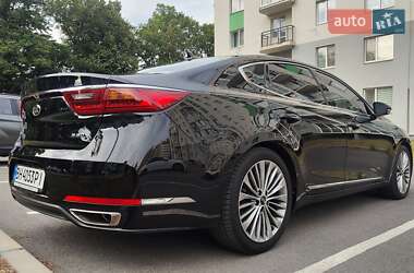 Седан Kia K7 2017 в 