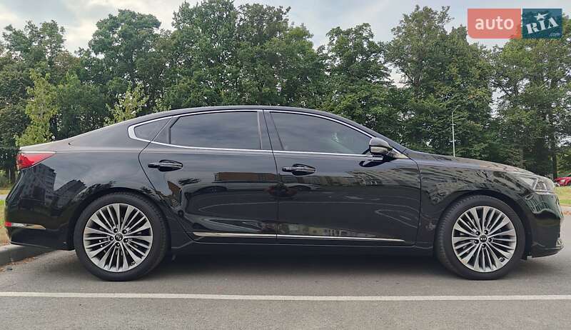 Седан Kia K7 2017 в Виннице