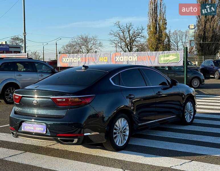 Седан Kia K7 2017 в Одессе