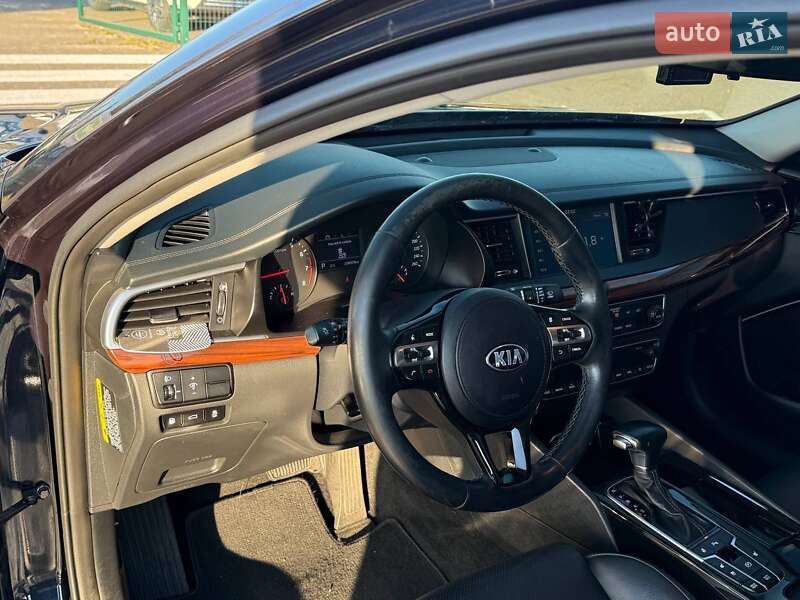 Седан Kia K7 2017 в Одессе