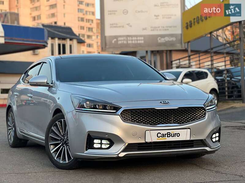 Седан Kia K7 2017 в Одессе