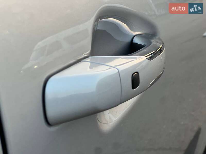 Седан Kia K7 2017 в Одессе