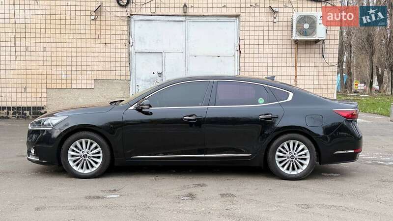 Седан Kia K7 2017 в Одессе